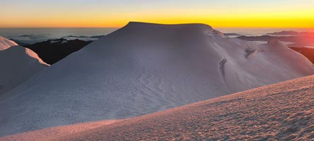 Alba sull'Illimani