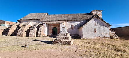 L'antica chiesetta di Curahuara de Carangas