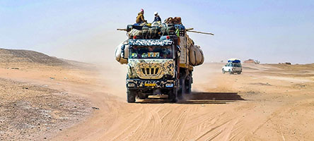 Camion carico proveniente dalla Libia (probabilmente da Kufra)