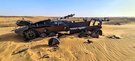 Relitto di carro armato libico a sud di Ouadi Doum a 17°50'23'' N; 20°41'50.5'' E