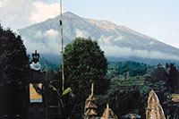 Il vulcano Gunung Agung 3142 m