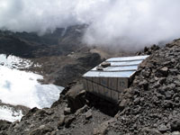 La Howell Hut sotto la vetta della Nelion