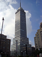 Torre Latinoamericana in centro a Mexico City