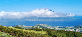 Il monte Pico dalla caldera di Cabeço Gordo a Faial