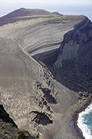 Falesia dovuta all'eruzione del vulcano dos Capelinhos a Faial