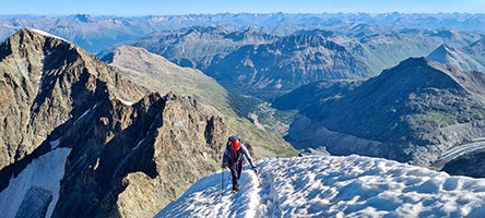 In salita sulla parte finale della cresta Biancograt