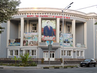 Foto del presidente a Dushanbe