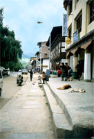 Thimpu, strada