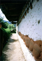 Muro di preghiera a Tamshing Goemba
