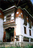 Facciata del Lhakhang di Ura