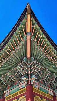 Tetto di pagoda nel palazzo reale di Changdeokgung