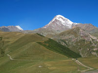 Monti del Caucaso da Tsminda