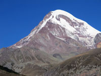 Il monte Kazbegi, 5047 m