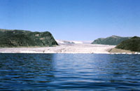 Un ghiacciaio sbocca nel fiordo di Qanaaq