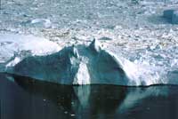 Iceberg tabulare sulla fronte dell'Ice Fjord a Ilulissat