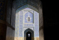 Portico d'ingresso al cortile interno della moschea dell'Imam