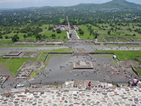 Panorama dall'alto della Piramide del Sole a Teotihuacan