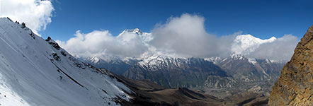 La grande barriera dell'Annapurna dal Kang La, 5190 m