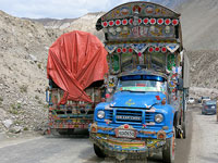 Camion sulla KKH nei pressi di Chilas