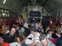 Alpinisti all'interno del C130