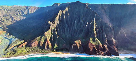 Kalepa ridge (con la spiaggia di Kalalau in primo piano) a Kauai 
